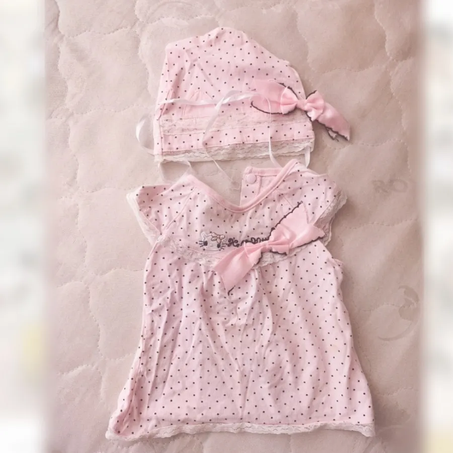 بلوز و کلاه