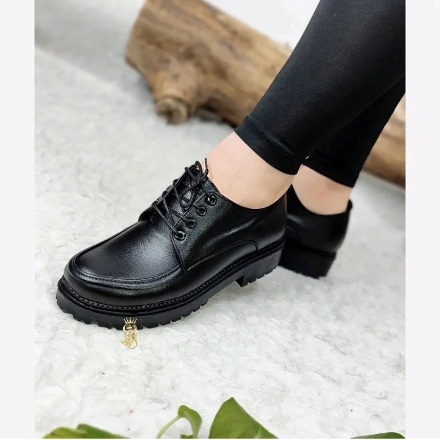 کفش زنانه طبی