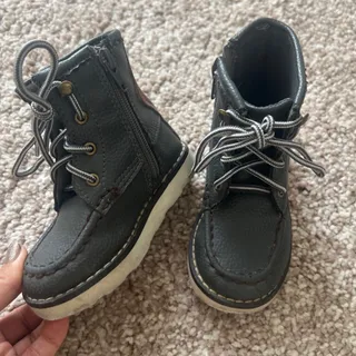 کفش ساقدار بچگونه