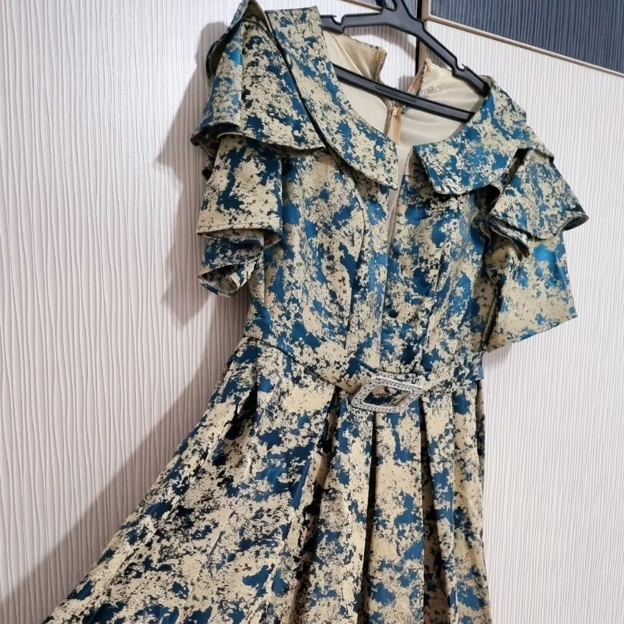 لباس مجلسی سورمه ای بژ