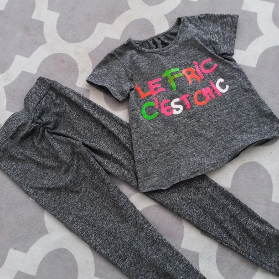 تیشرت شلوار