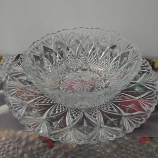 میوه خوری آناناسی