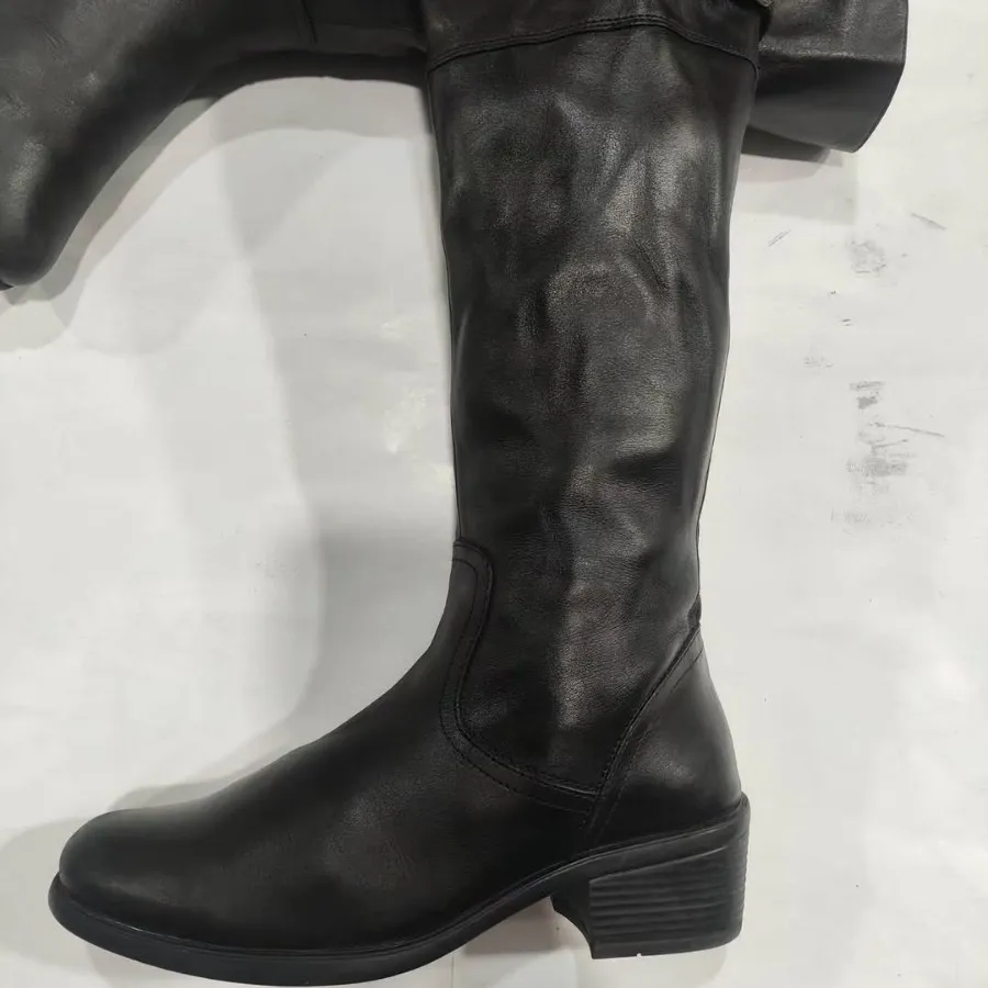 بوت بلند زنانه