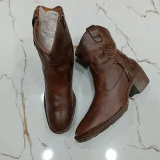 نیم بوت زنانه