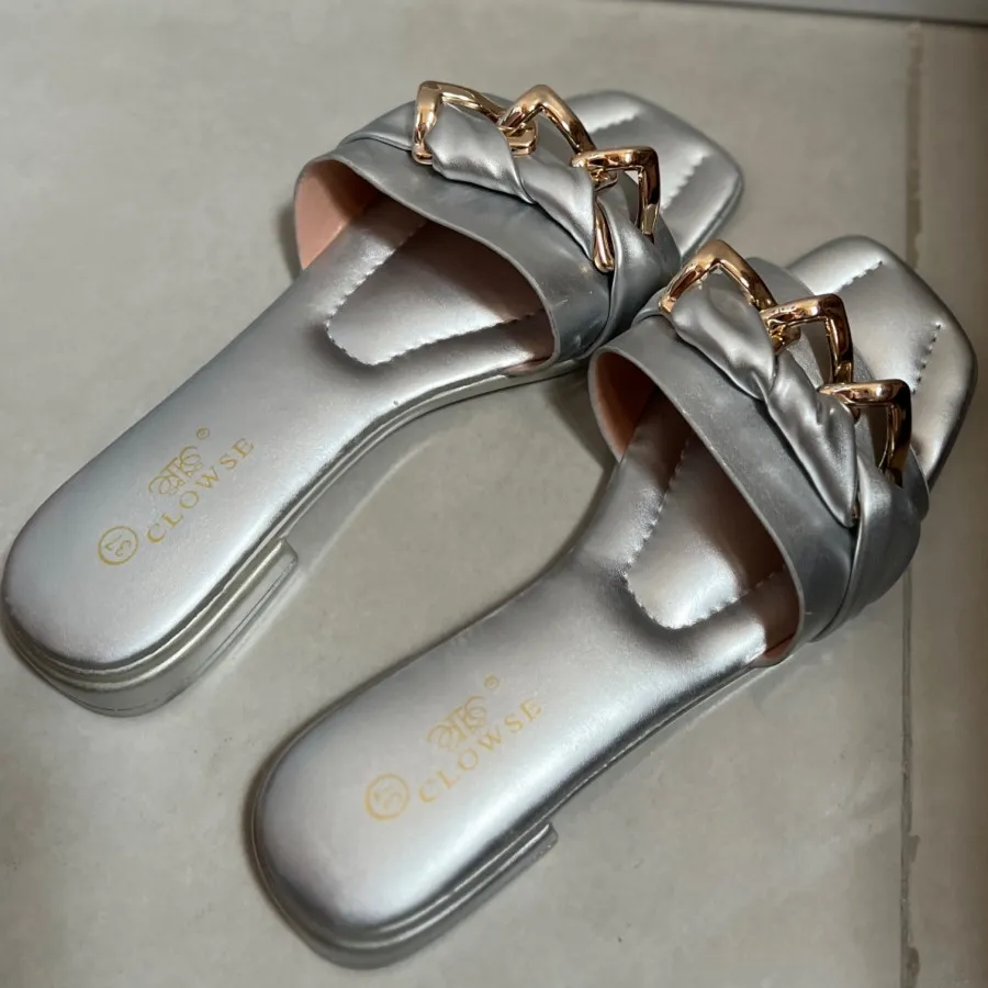 صندل زنجیر طلایی