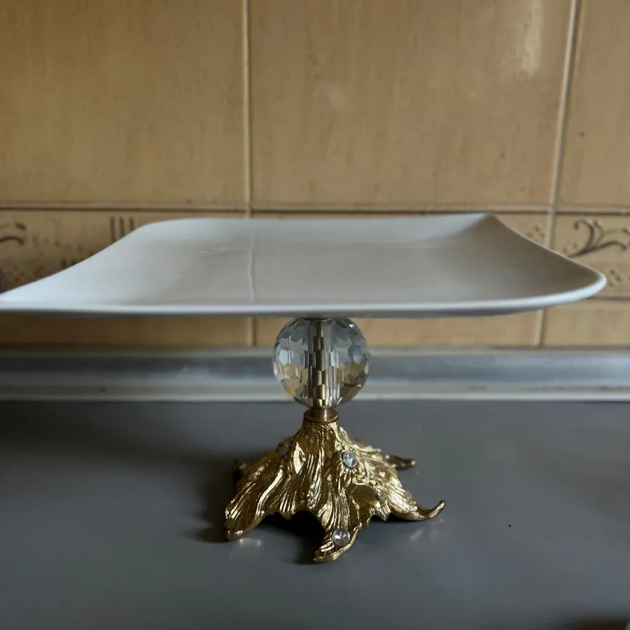 ظرف شیرینی پایه دار