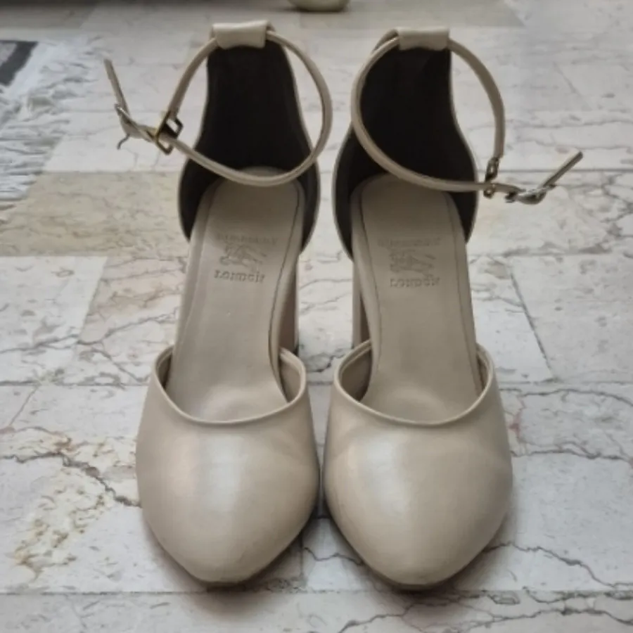 کفش کرم پاشنه دار سایز 37