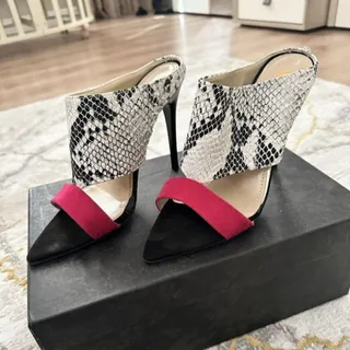 صندل زنانه Bambi