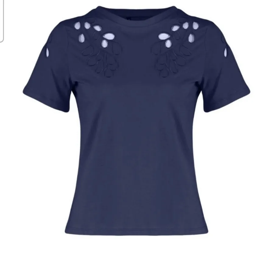 تیشرت زنانه