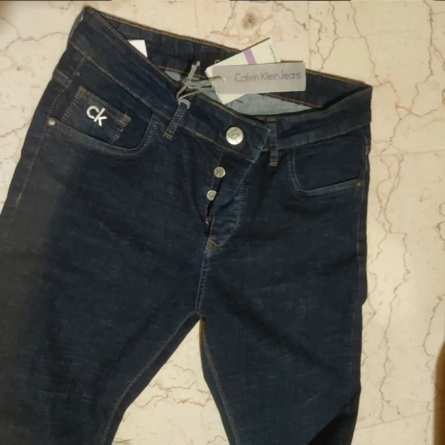 شلوار جین کلوین کلین