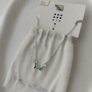 گردنبند نگین سبز وارداتی