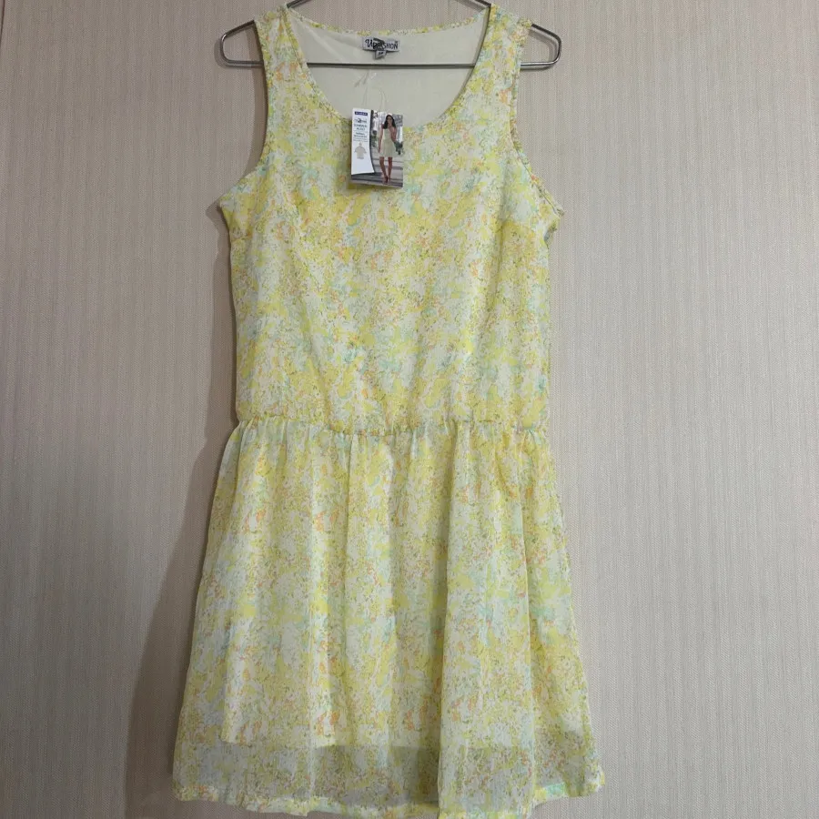 پیراهن زنانه