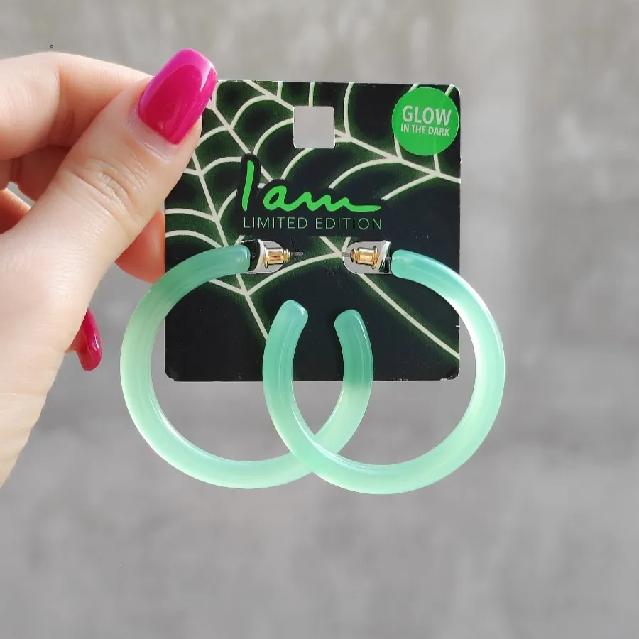 گوشواره سبز