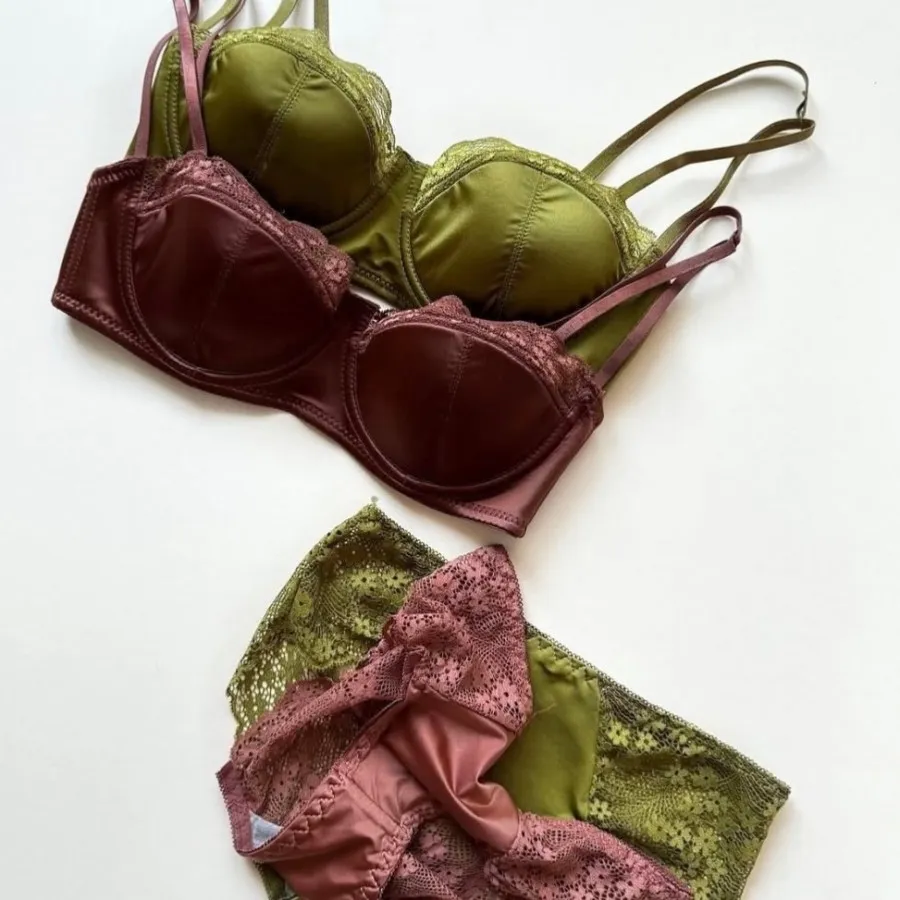 ست لباس زیر ساتن