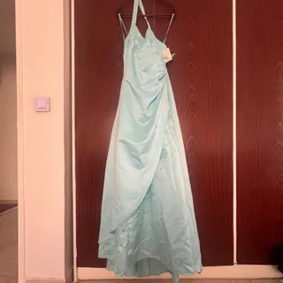 پیراهن مجلسی، نامزدی آبی