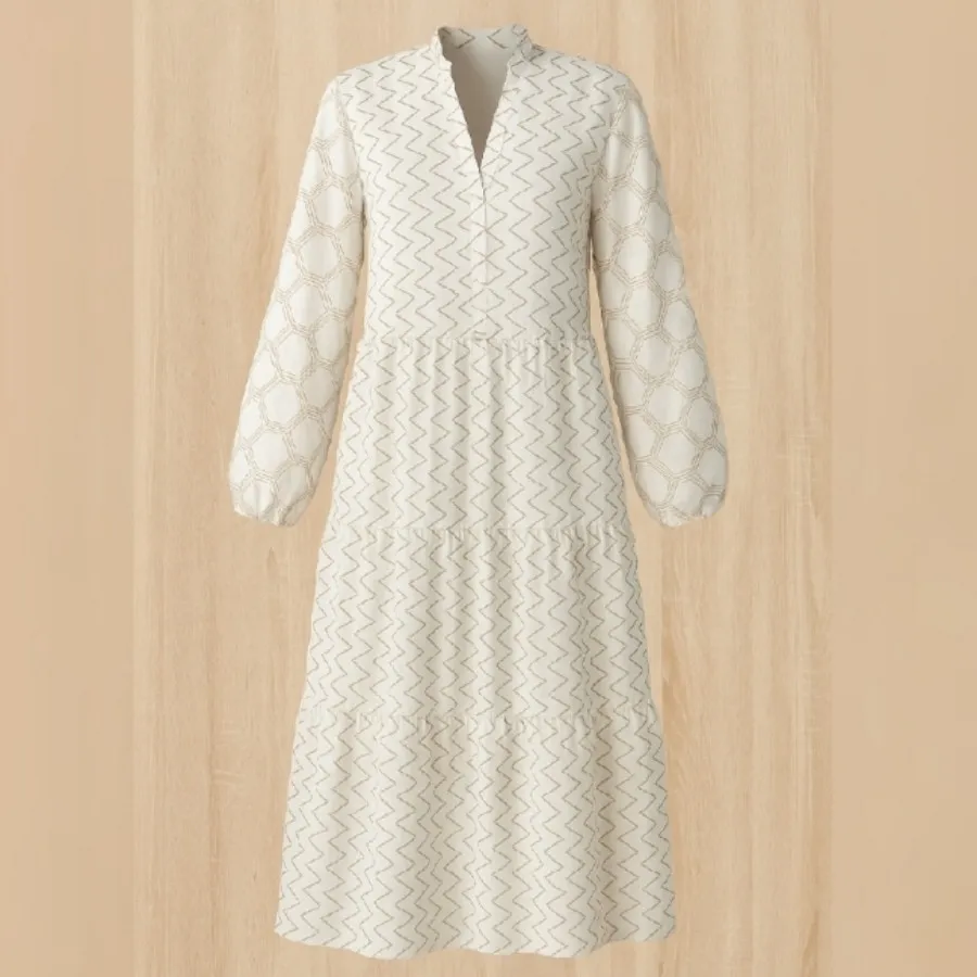 پیراهن سفید و طلایی