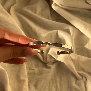 بنگل نقره‌ای