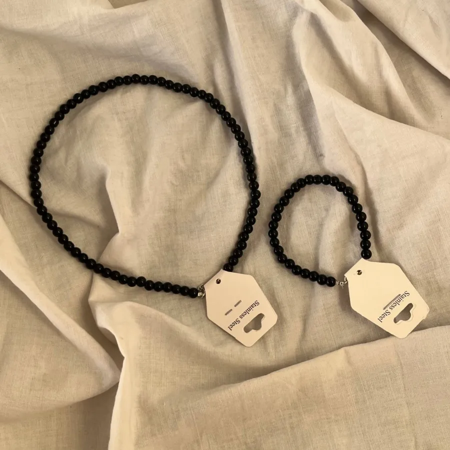 ست دستبند و گردنبند