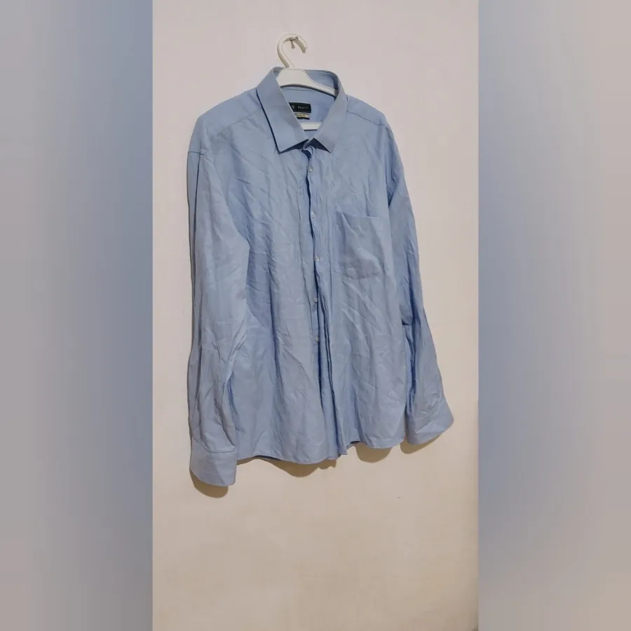 پیراهن مردانه