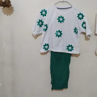 ست کراپ و شلوار?