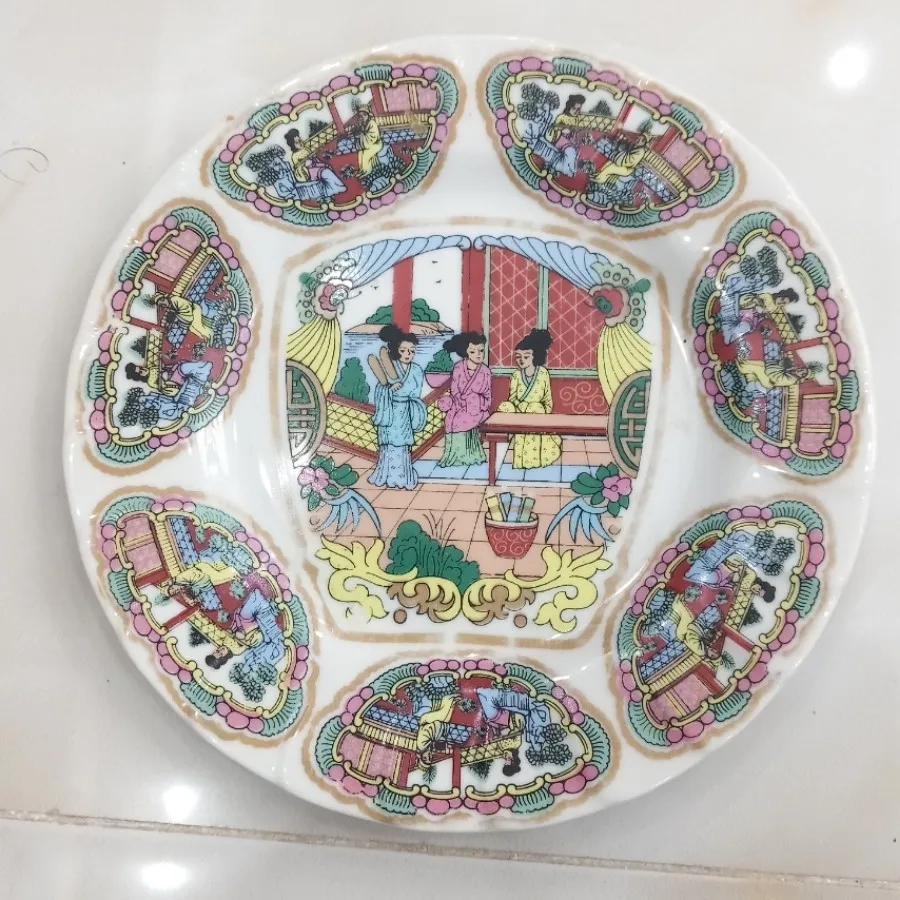 بشقاب دیوارکوب