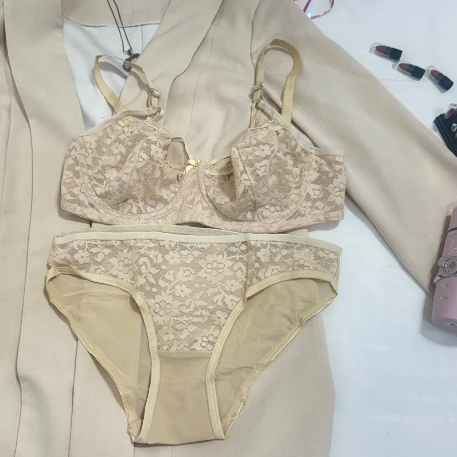 ست سوتین و شورت هارنسدار