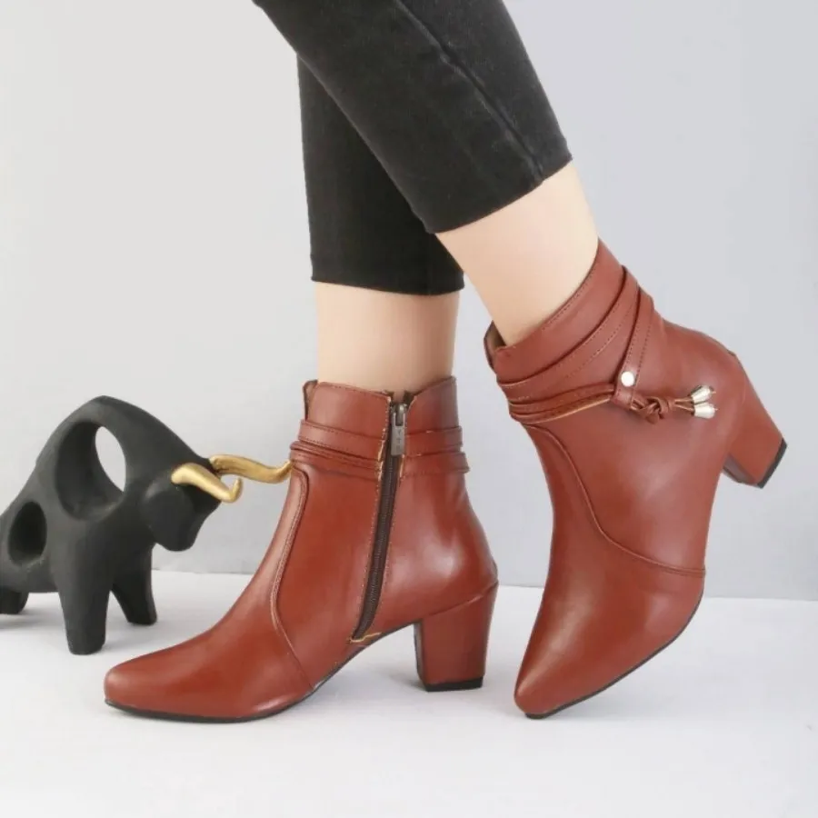 بوت زنانه پاشنه6در دو رنگ