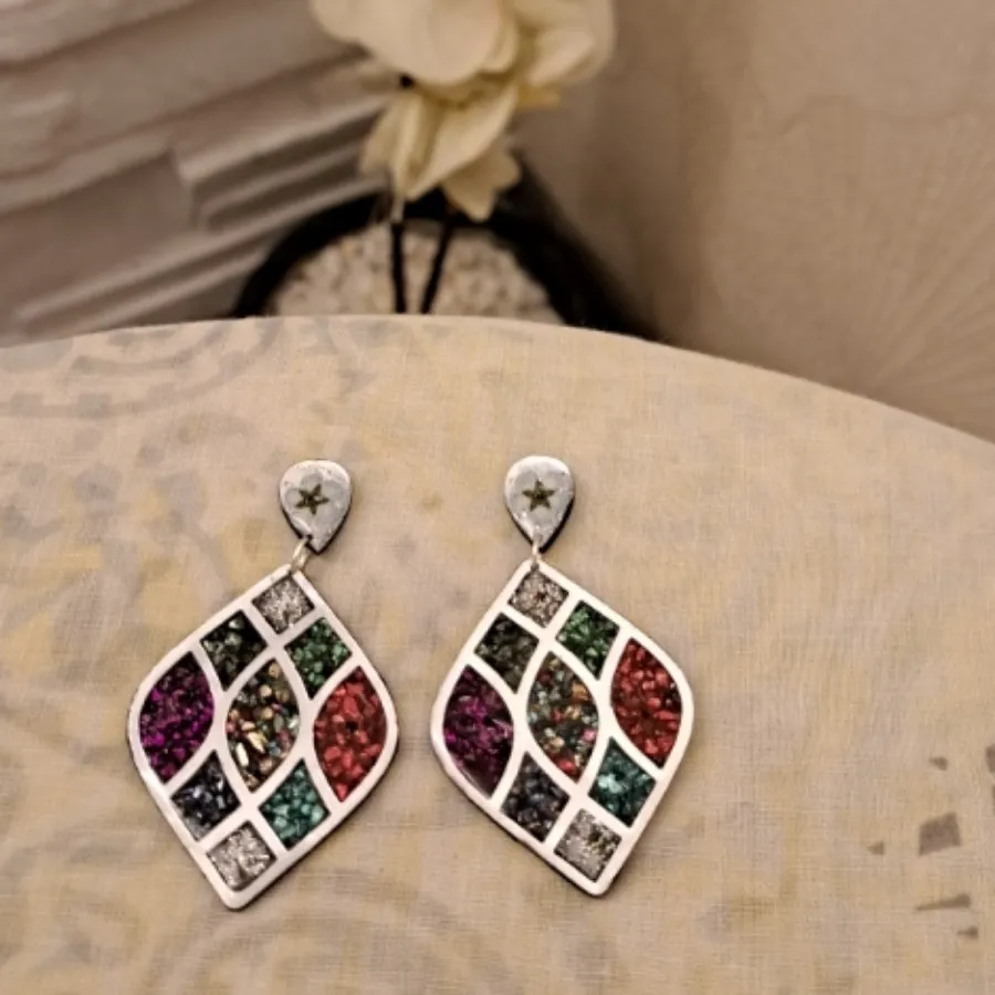 گوشواره کار دست