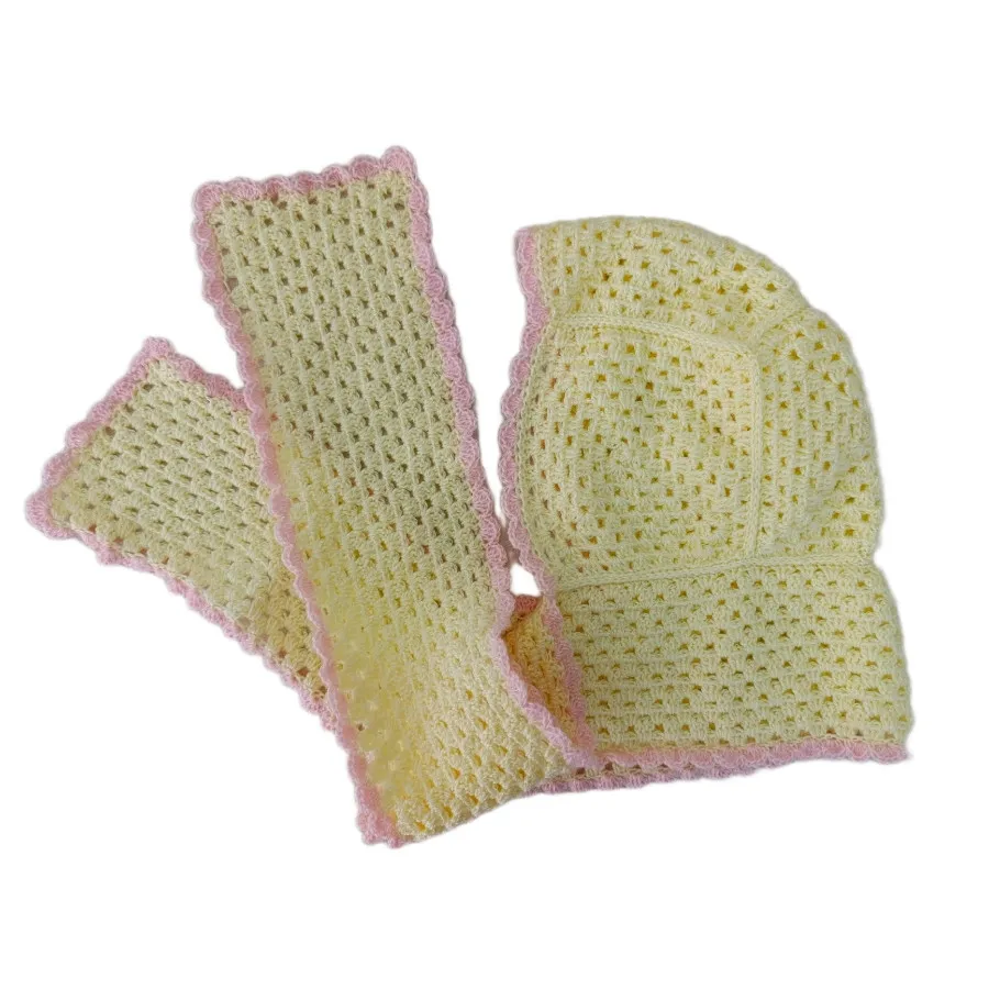 کلاه و شال گردن بافتنی