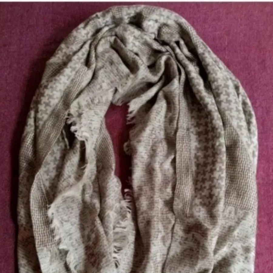 روسری اروپایی