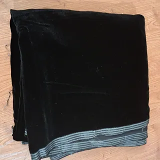 پارجه مخمل قدیمی