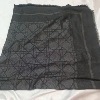 روسری خاکستری