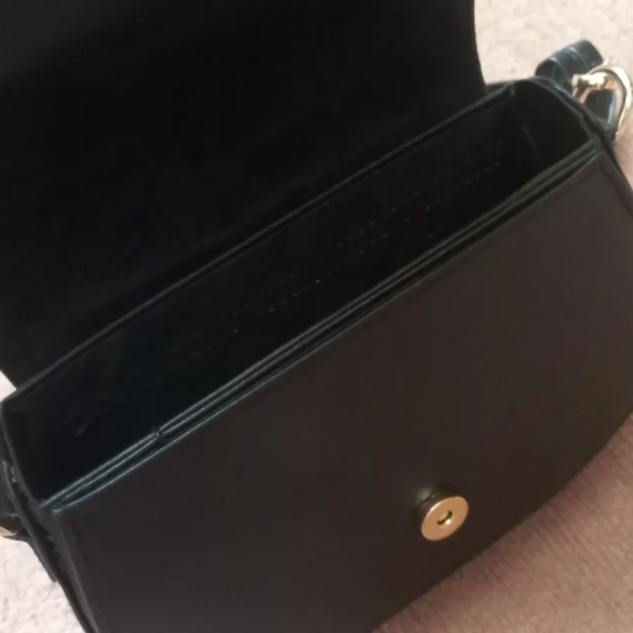 کیف دوشی فندی