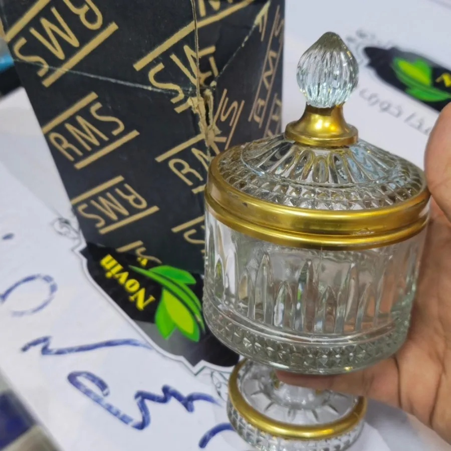 قندان پایه طلایی