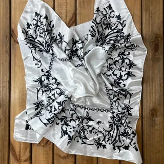 روسری ساتن