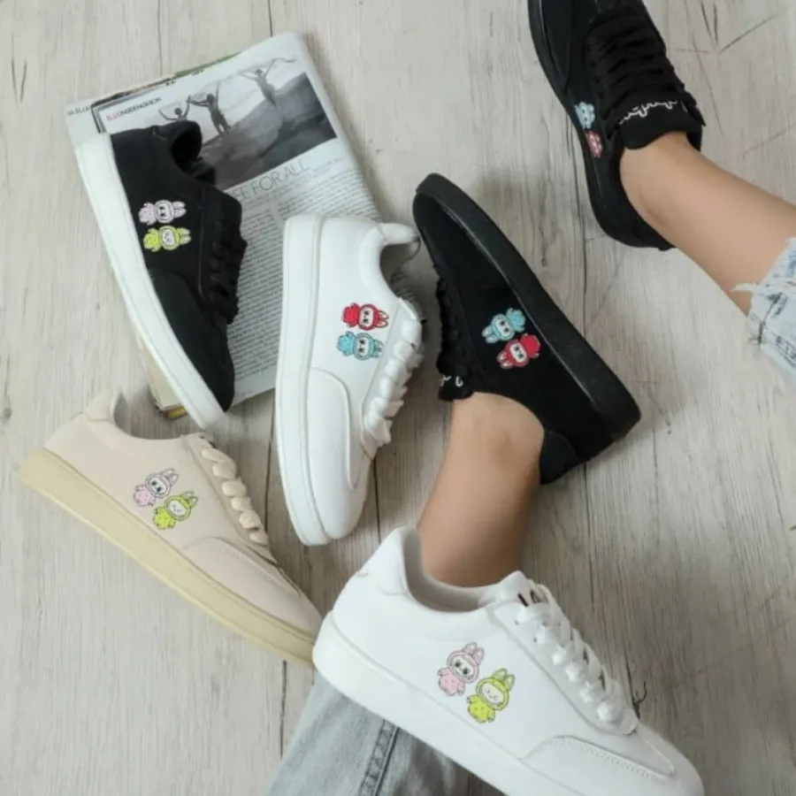 کتونی عروسکی لبوبو