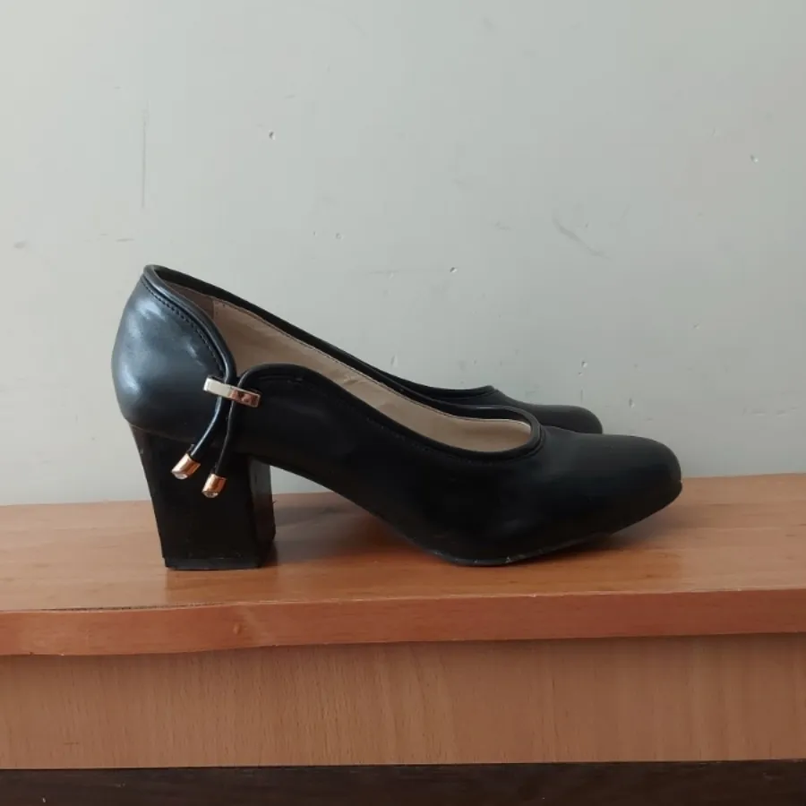 کفش پاشنه بلند سایز 39