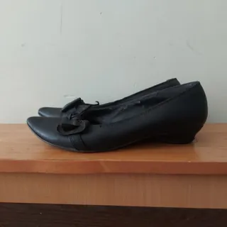 کفش چرم سایز 37