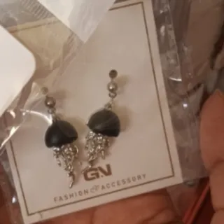 گوشواره میخی