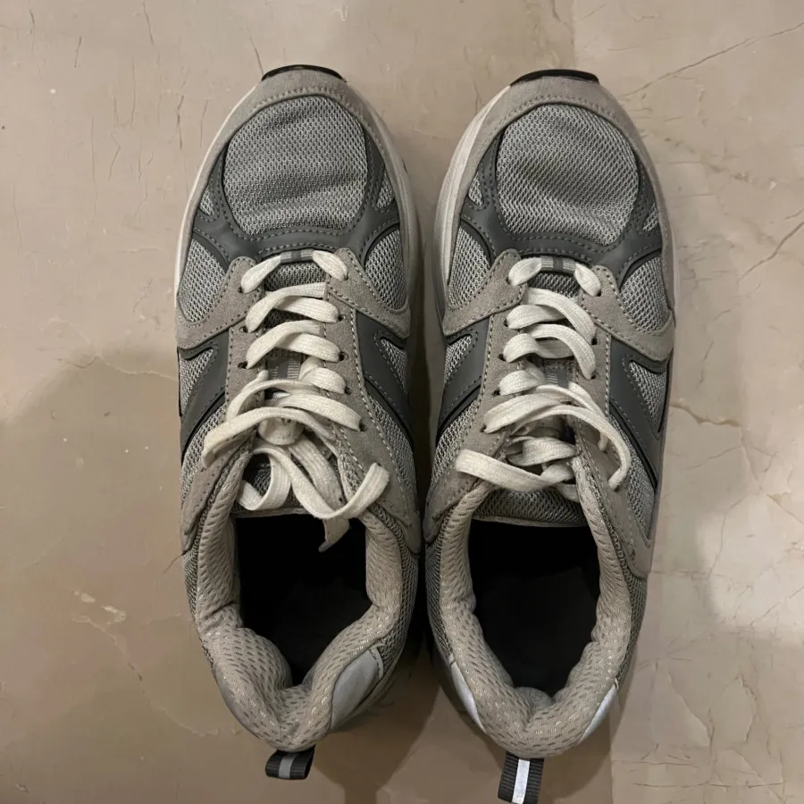 کفش اسپرت زنانه