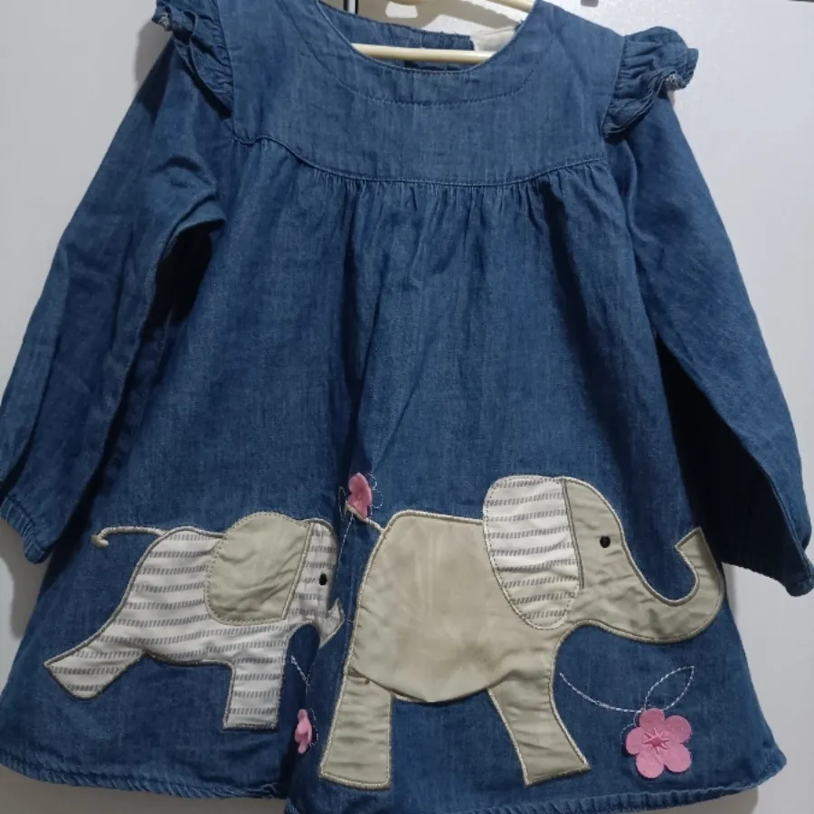 پیراهن دخترانه