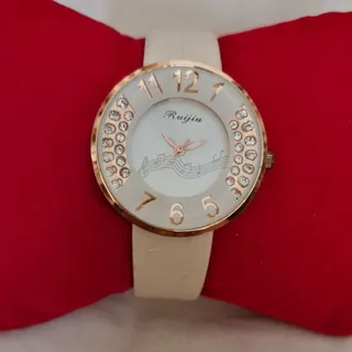 ساعت مچی نگین دار