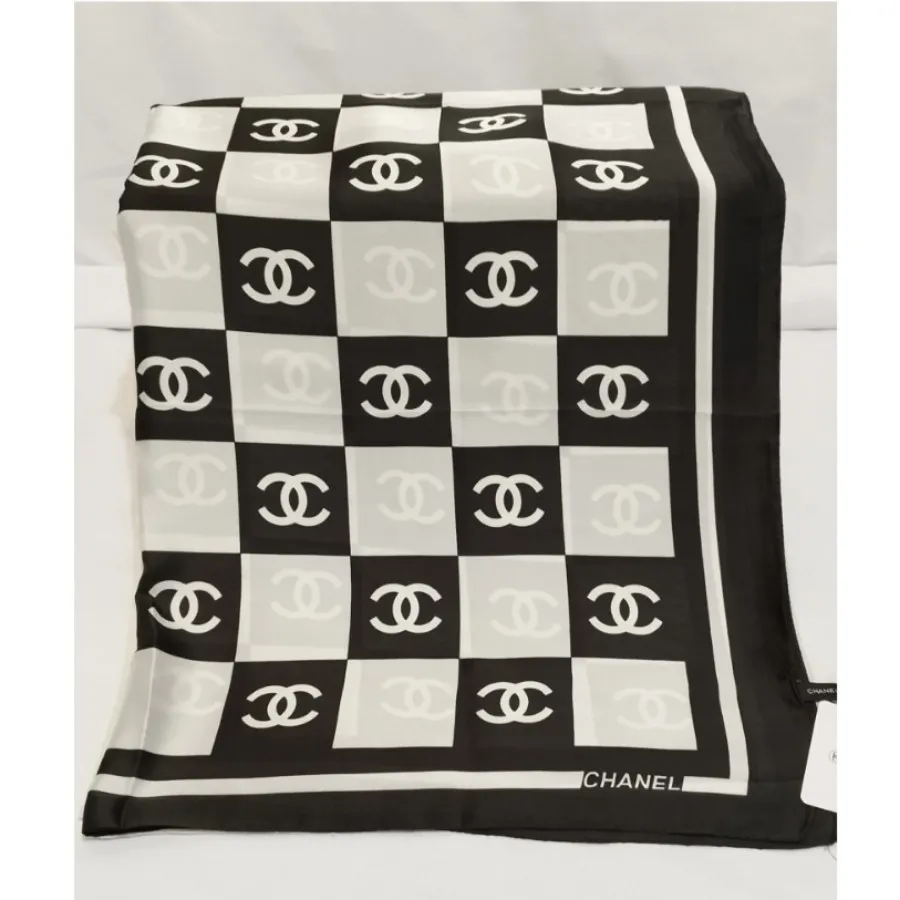 شال سیلک شنل