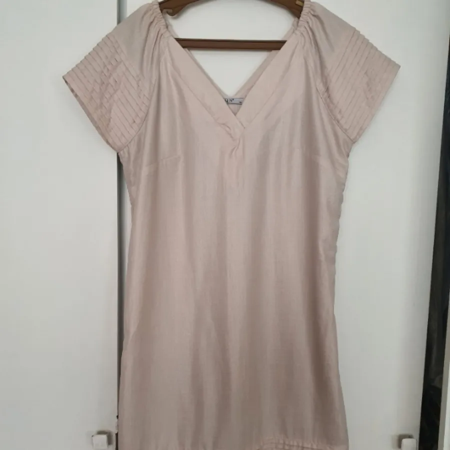 پیراهن کرم سایز 40