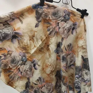 روسری ساتن گلدار