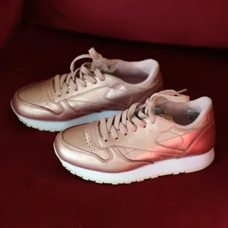 کتونی ریبوک کلاسیک