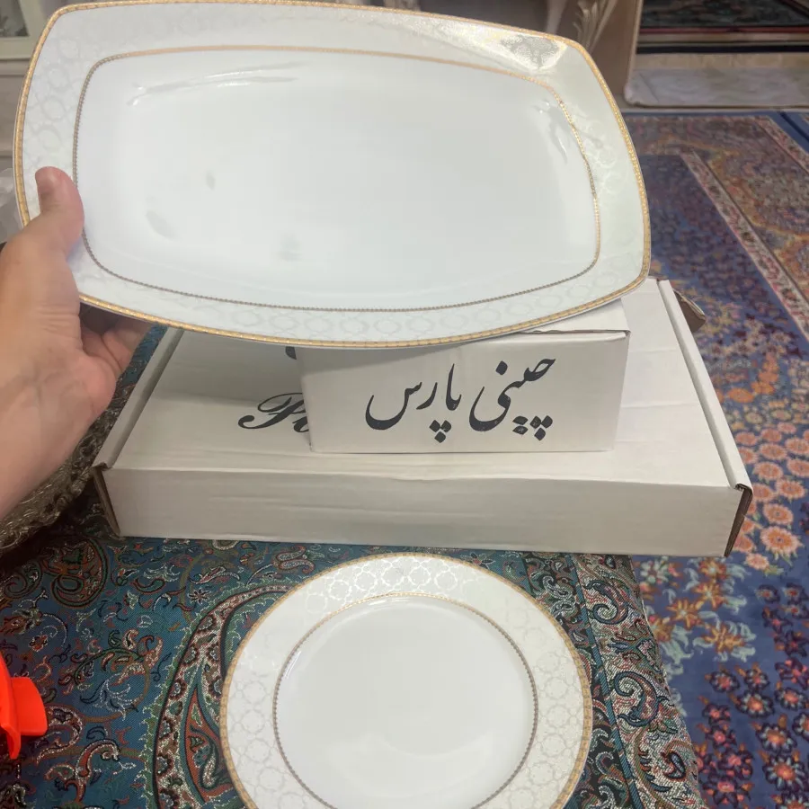 پیش دستی و دیس چینی