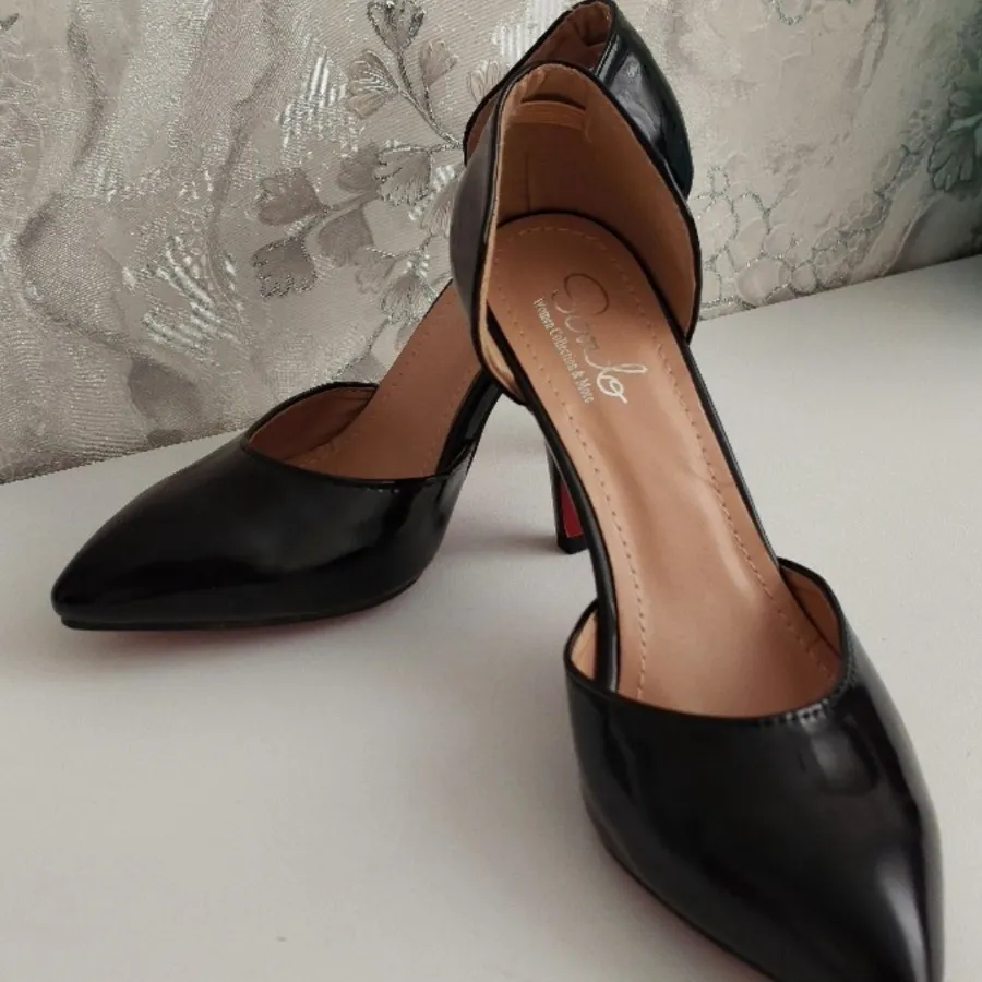 کفش برند ساردو