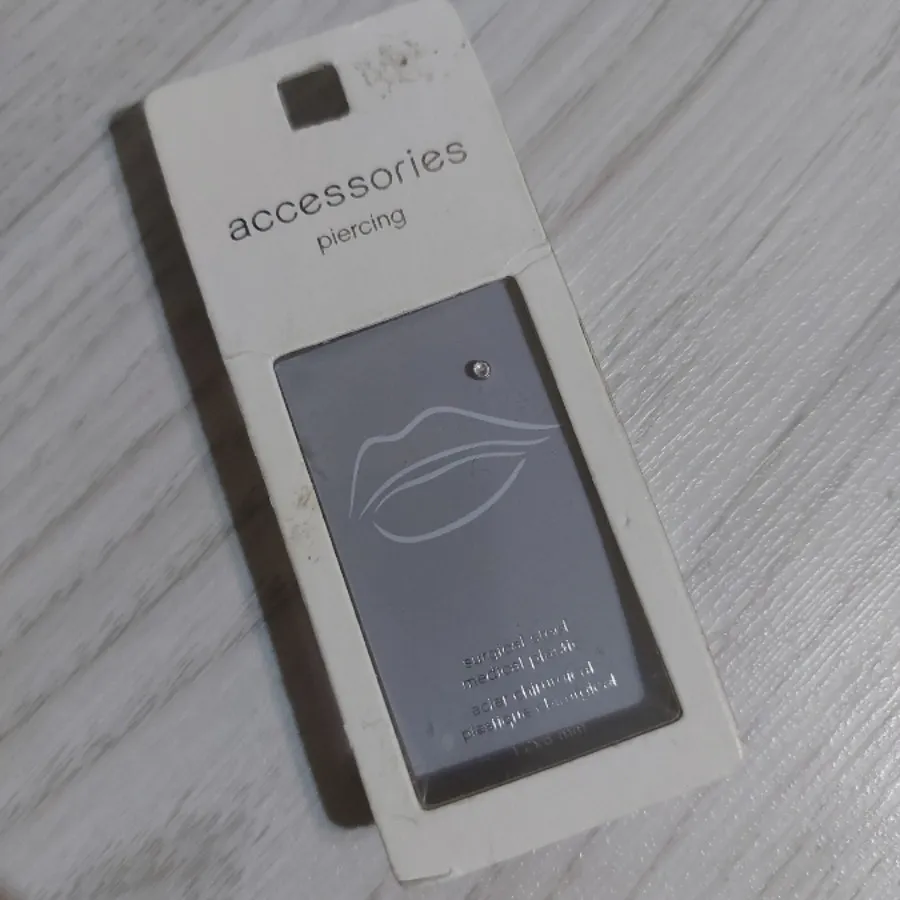 حراج پیریسینگ لب