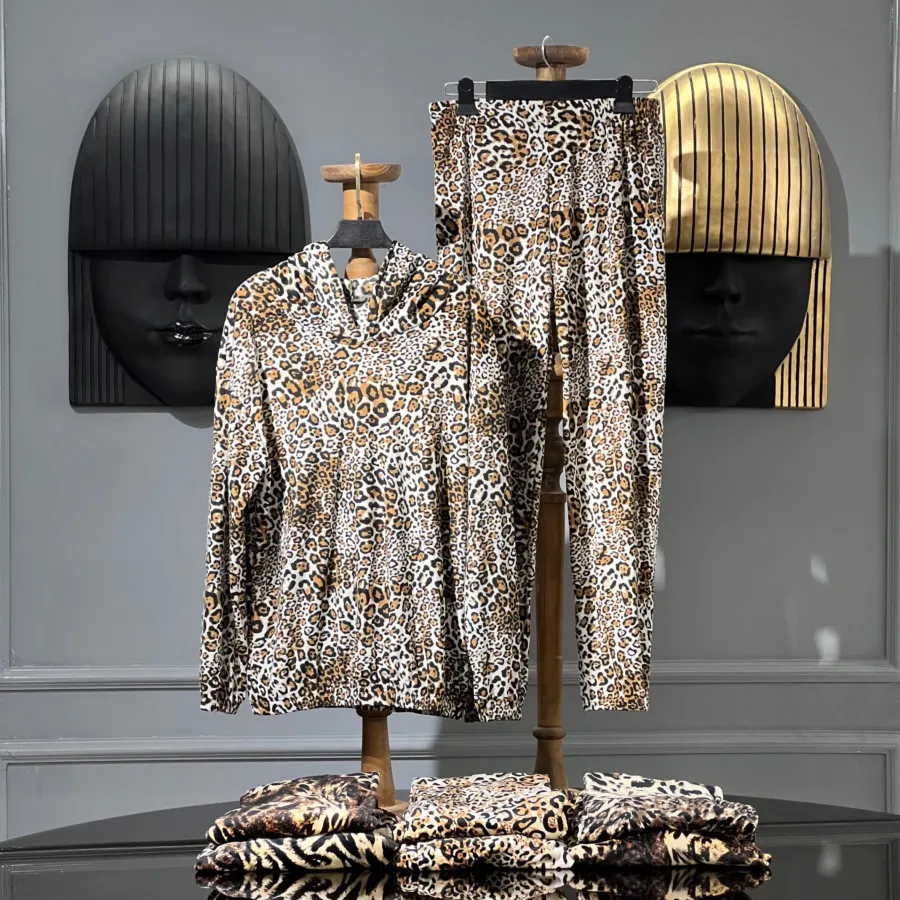 ست سویشرت و شلوار پلنگی